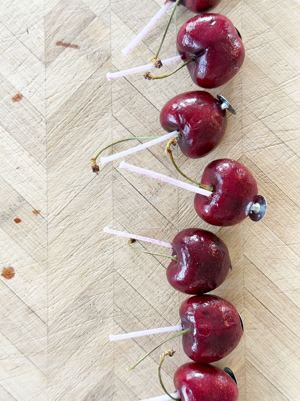 How to make cherry candles at home.