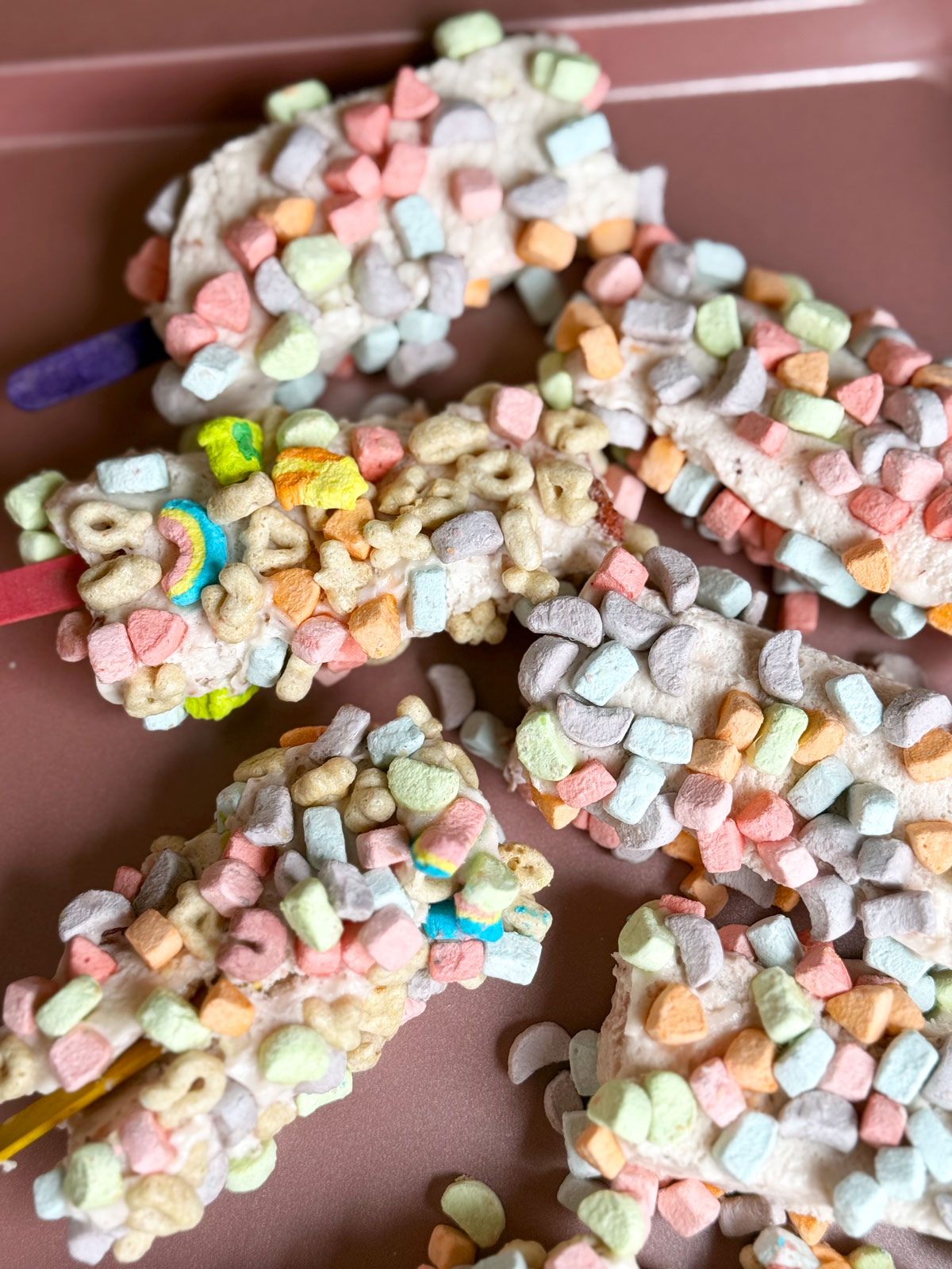 Lucky Charms ice cream treat for rainbow kids birthday party dessert.