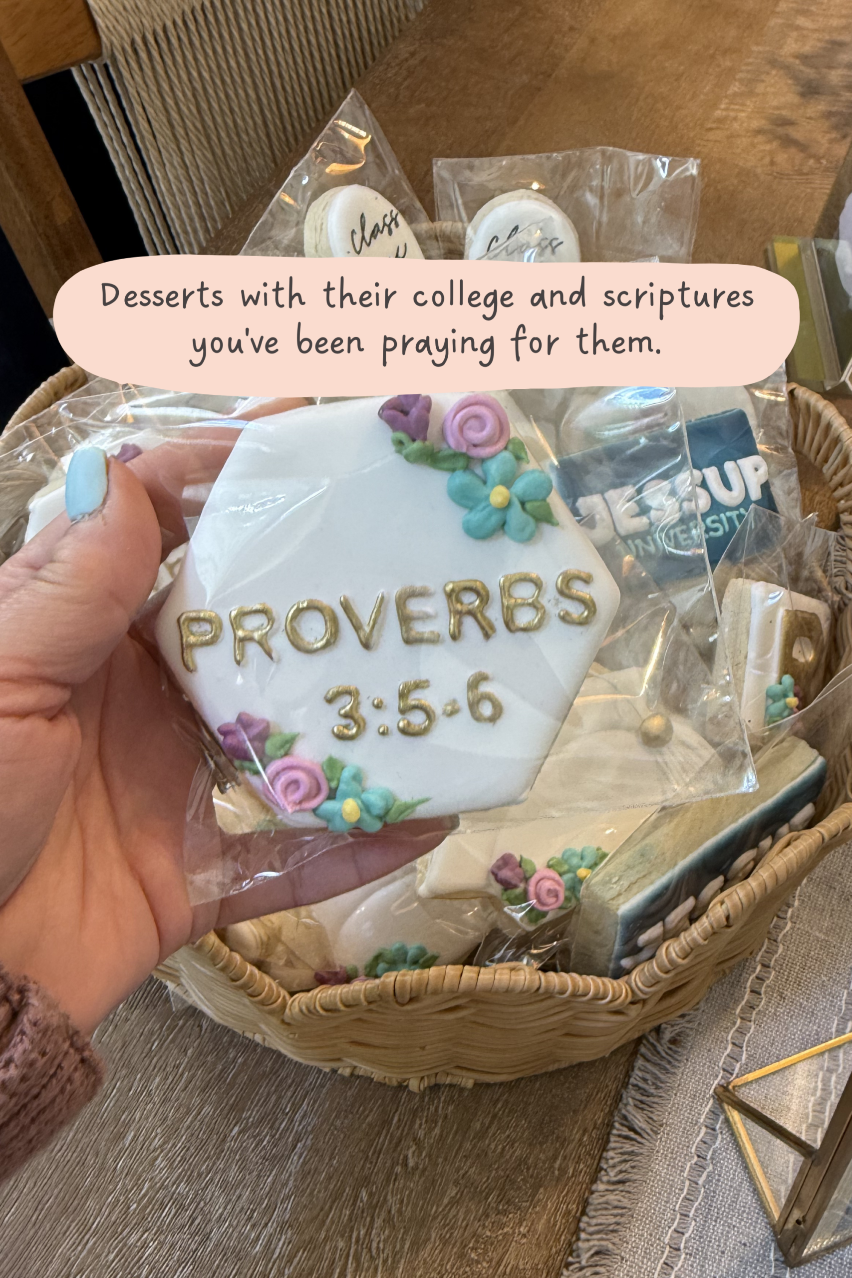 Dessert ideas for graduation parties.